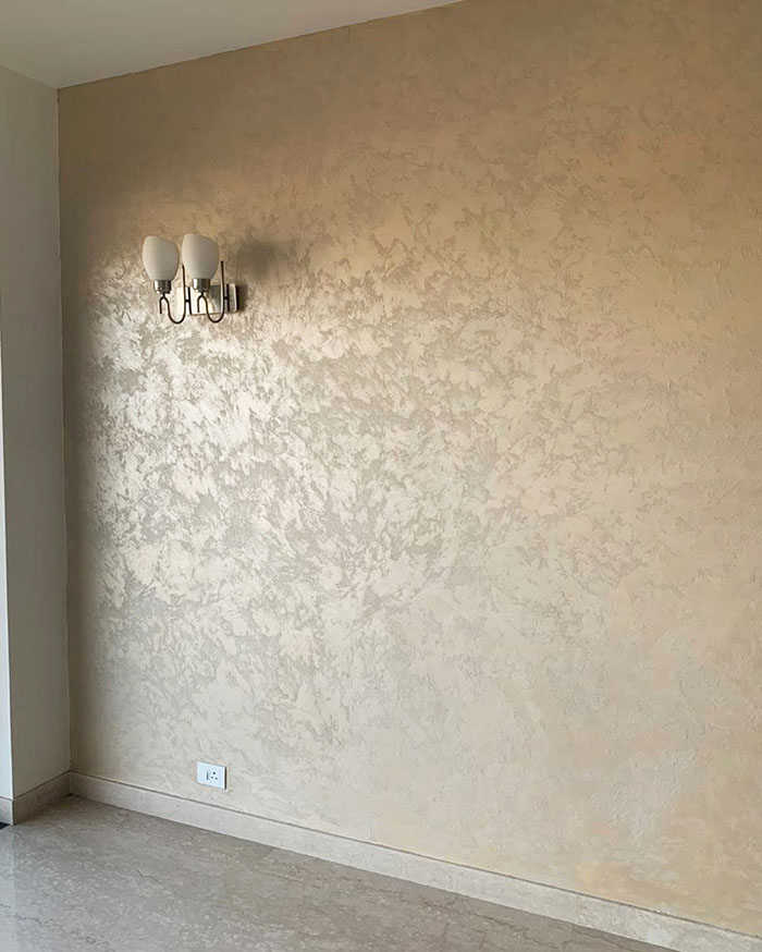 Trang trí tường bằng giấy dán tường màu nâu